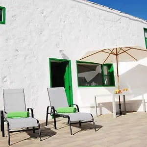  Hébergement de vacances Typical Canarian House With Fabulous Sea Views Espagne